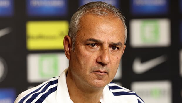 Fenerbahçe’de eleştirilerin dozu artıyor