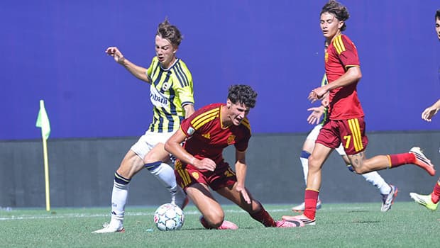 Fenerbahçe U19, Roma karşısında 2-0'lık üstünlüğünü koruyamadı
