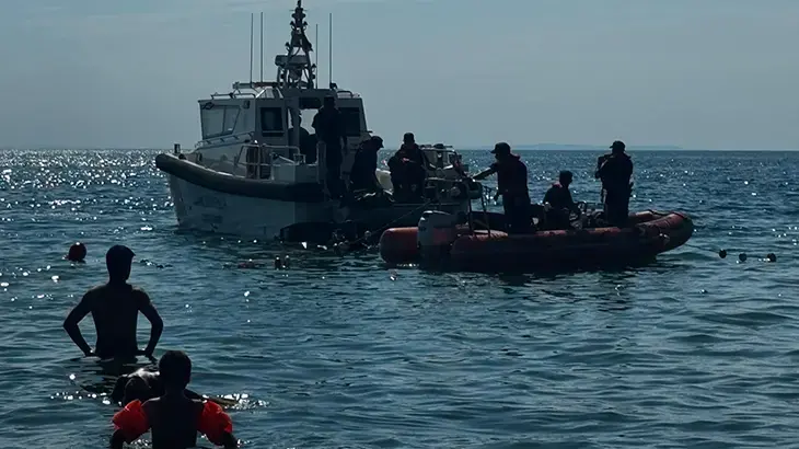 Erdek'te Denizde Hareketsiz Bulunan Erkek Cesedi Bursa'ya Gönderildi