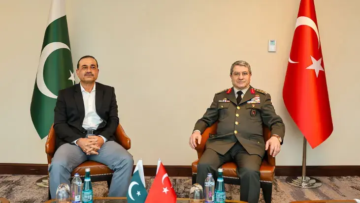Türk ve Pakistan Genelkurmay Başkanları Ankara'da Stratejik Görüşmede Bulundu